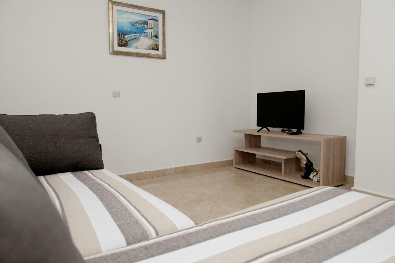 Apartments Maja - Sea View Trogir Exteriér fotografie
