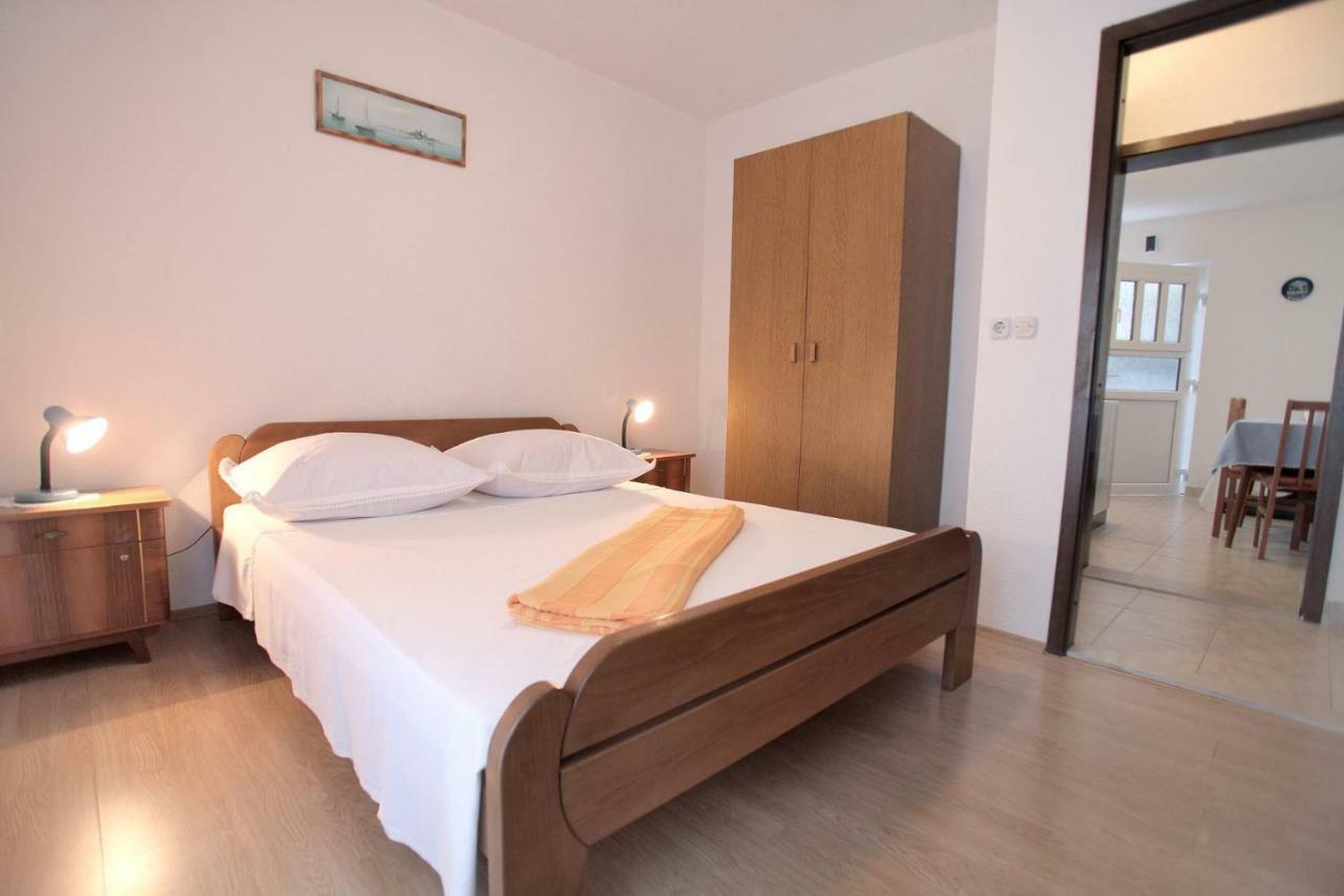 Apartments Maja - Sea View Trogir Exteriér fotografie