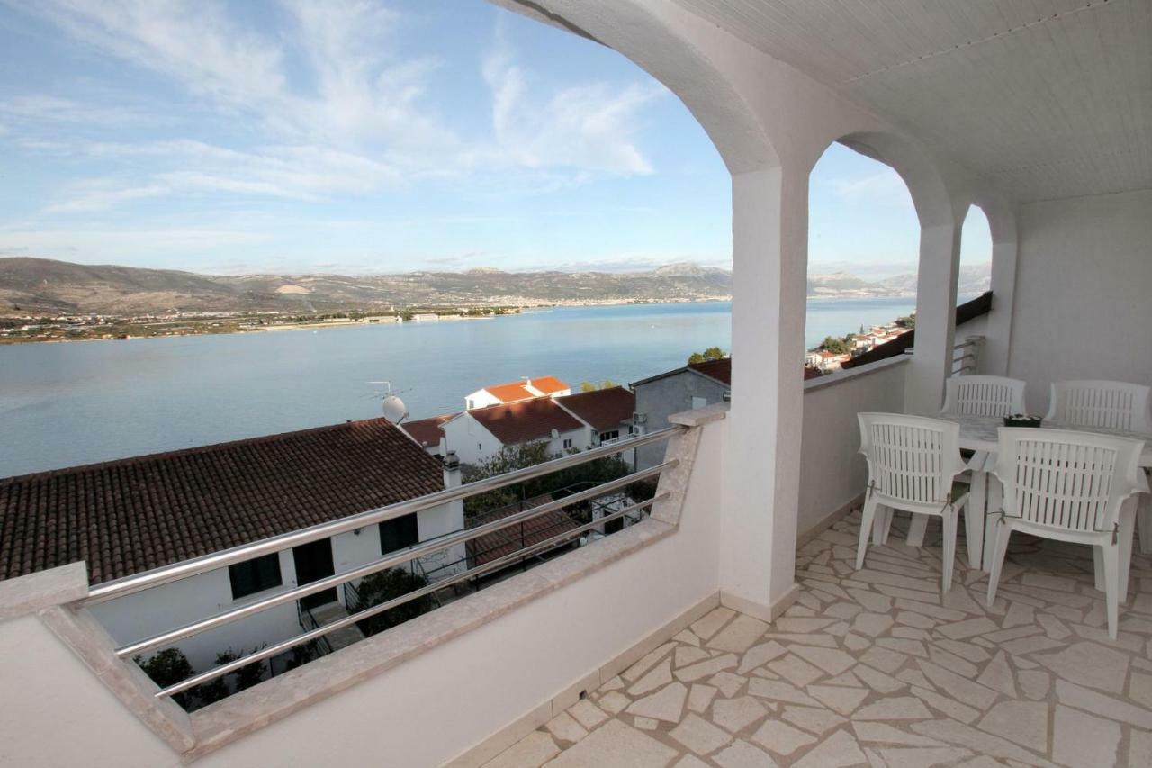 Apartments Maja - Sea View Trogir Exteriér fotografie