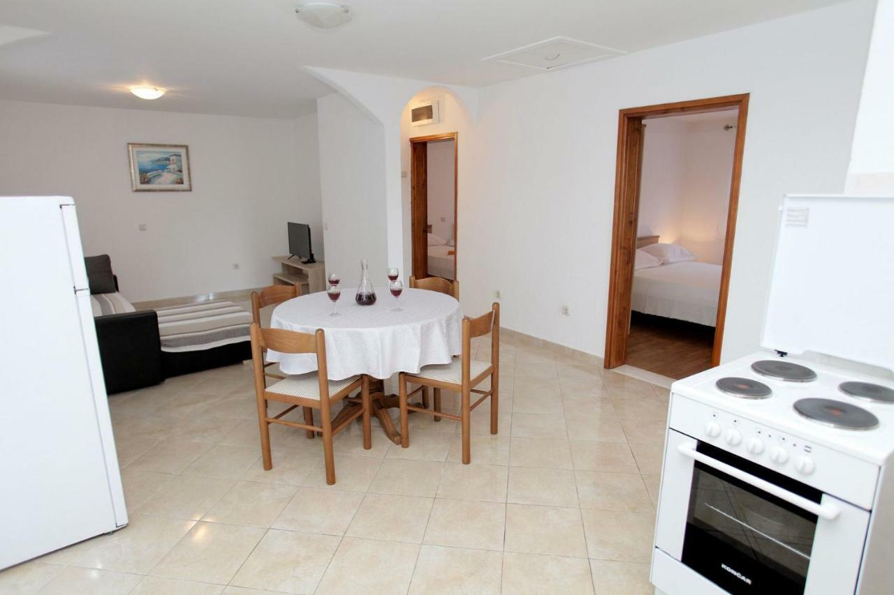 Apartments Maja - Sea View Trogir Exteriér fotografie